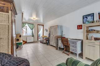 Voor meer info of een bezoek, bel 054 69 39 39 - Deze knusse maar verzorgde rijwoning nabij het centrum van Geraardsbergen is momenteel verhuurd...