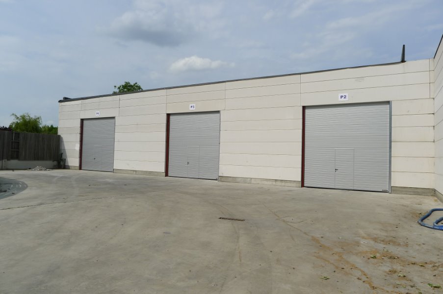 416 m² opslagruimte te huur - photo 2