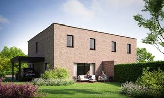 Aan het einde van de Guldensporenlaan wordt eind 2024 deze ruime halfopen bebouwing gebouwd op een perceel van 473m². De woning heeft een breedte van 7m en een diepte van 11m75. De bruto oppervlakte van elk niveau bedraagt 82,25m². <br /><br />Op de gelijkvloerse verdieping beschikt u hier over een inkomhal met toilet, een ruime berging en een leefruimte met open keuken. Op de eerste verdieping liggen 3 slaapkamers, een badkamer en een toilet. <br /><br />De woning wordt afgewerkt tot het niveau van Casco+. Dit wil zeggen dat de afwerking voorzien is tot en met de chapewerken. Zo kan u als koper zelf nog instaan voor uw stijlkeuze wat betreft vloeren, keuken, badkamer. <br /><br />Prijs excl. BTW en registratierechten. <br /><br />Maak nu uw afspraak om uw droomwoning te ontdekken. <br /><br />Woongebied – bouwvergunning – geen rechterlijke herstelmaatregel of bestuurlijke maatregel opgelegd – geen voorkooprecht – verkavelingsvoorschriften<br /><br />O-peil: niet overstromingsgevoelig<br /><br />G-score: A<br />P-score: B<br />