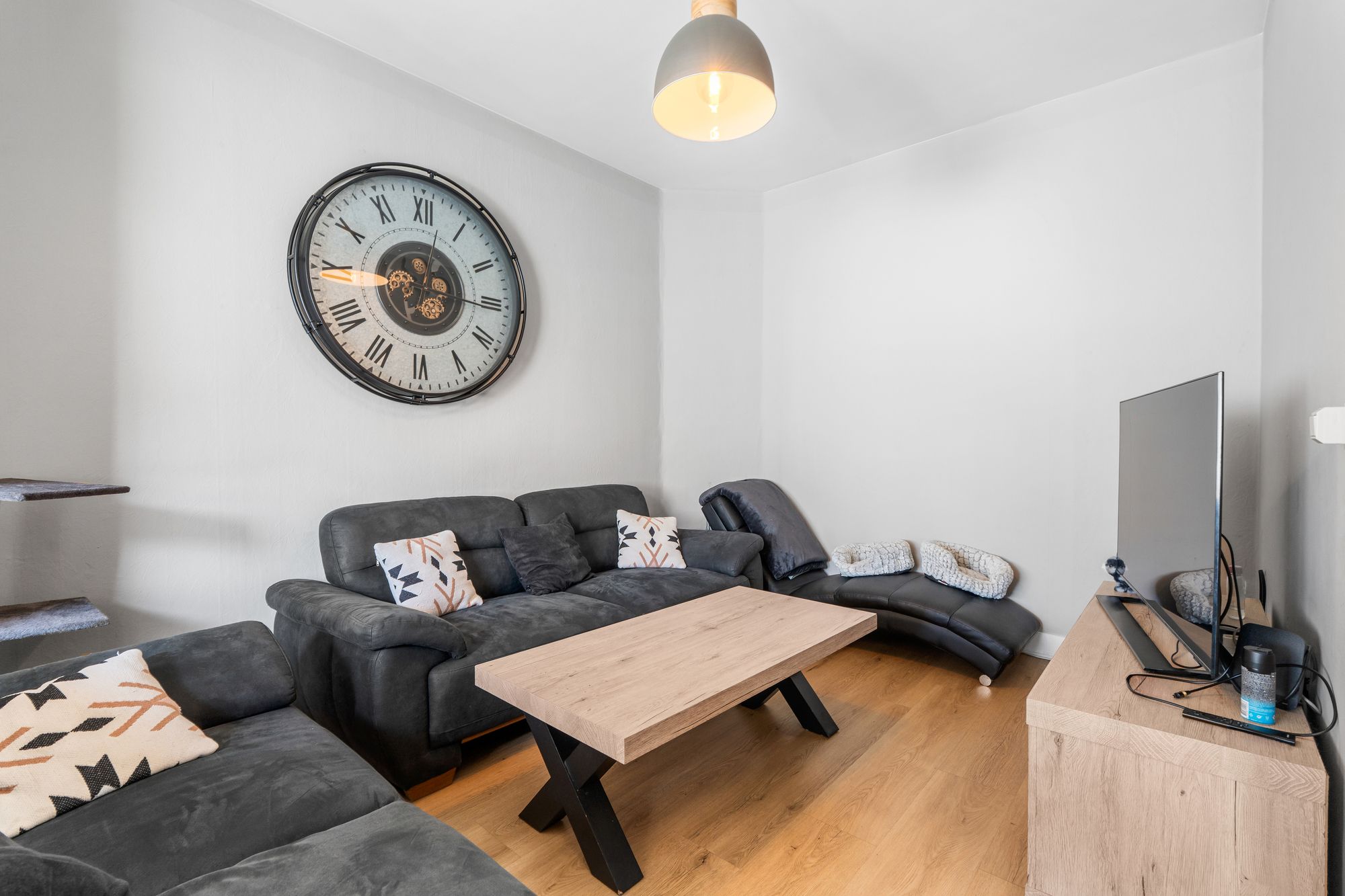 Ruime gezinswoning met zonnige zuidgerichte tuin nabij Paduwaplein in Evere | TE KOOP - foto 3