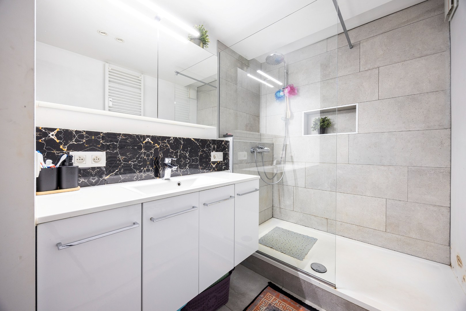 Gelijkvloers appartement (93m²) met 3 slpk en tuin (70m²)! - foto 4