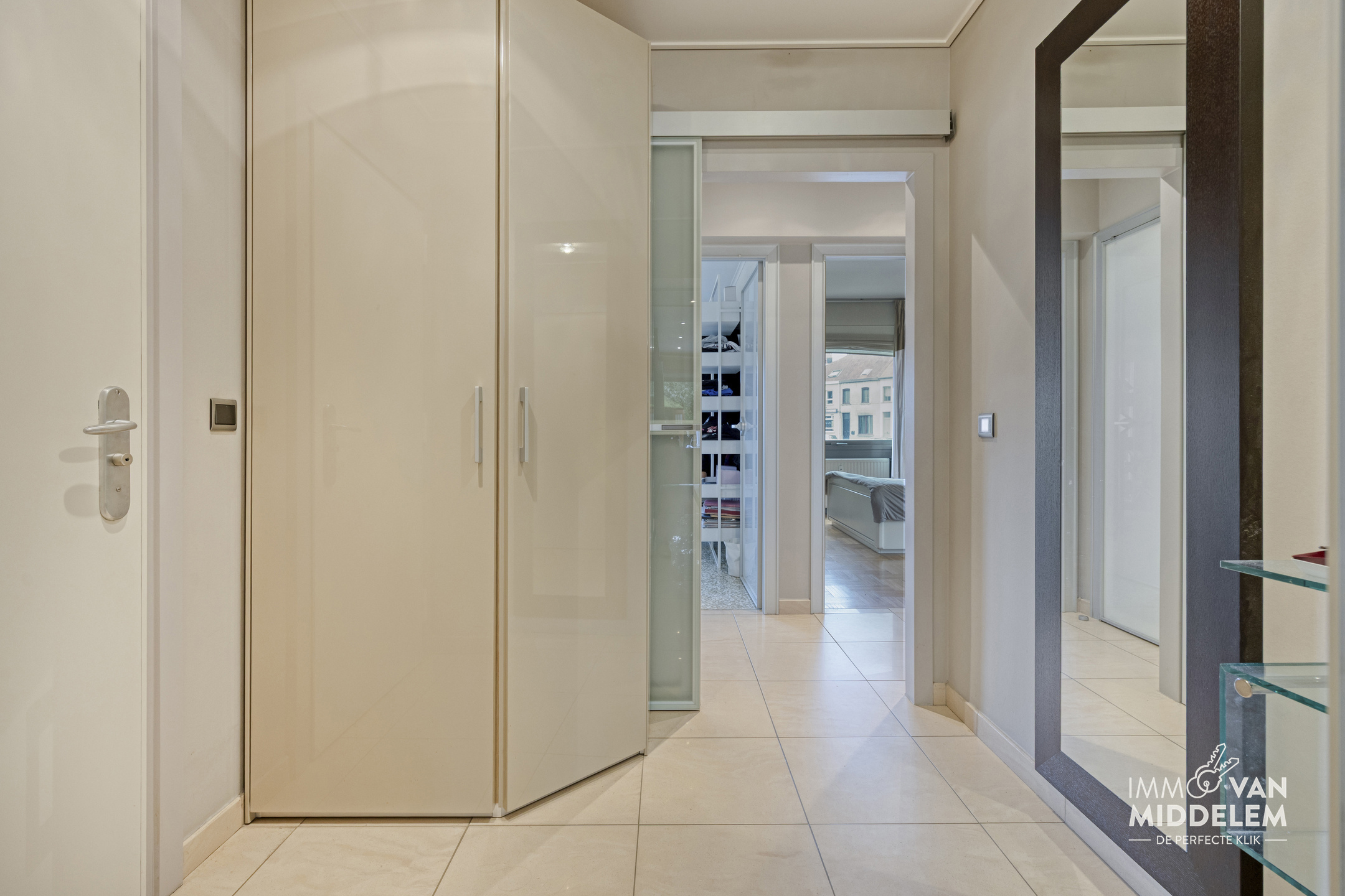 INSTAPKLAAR 2-SLAAPKAMER APPARTEMENT MET TUIN EN GARAGE - foto 5