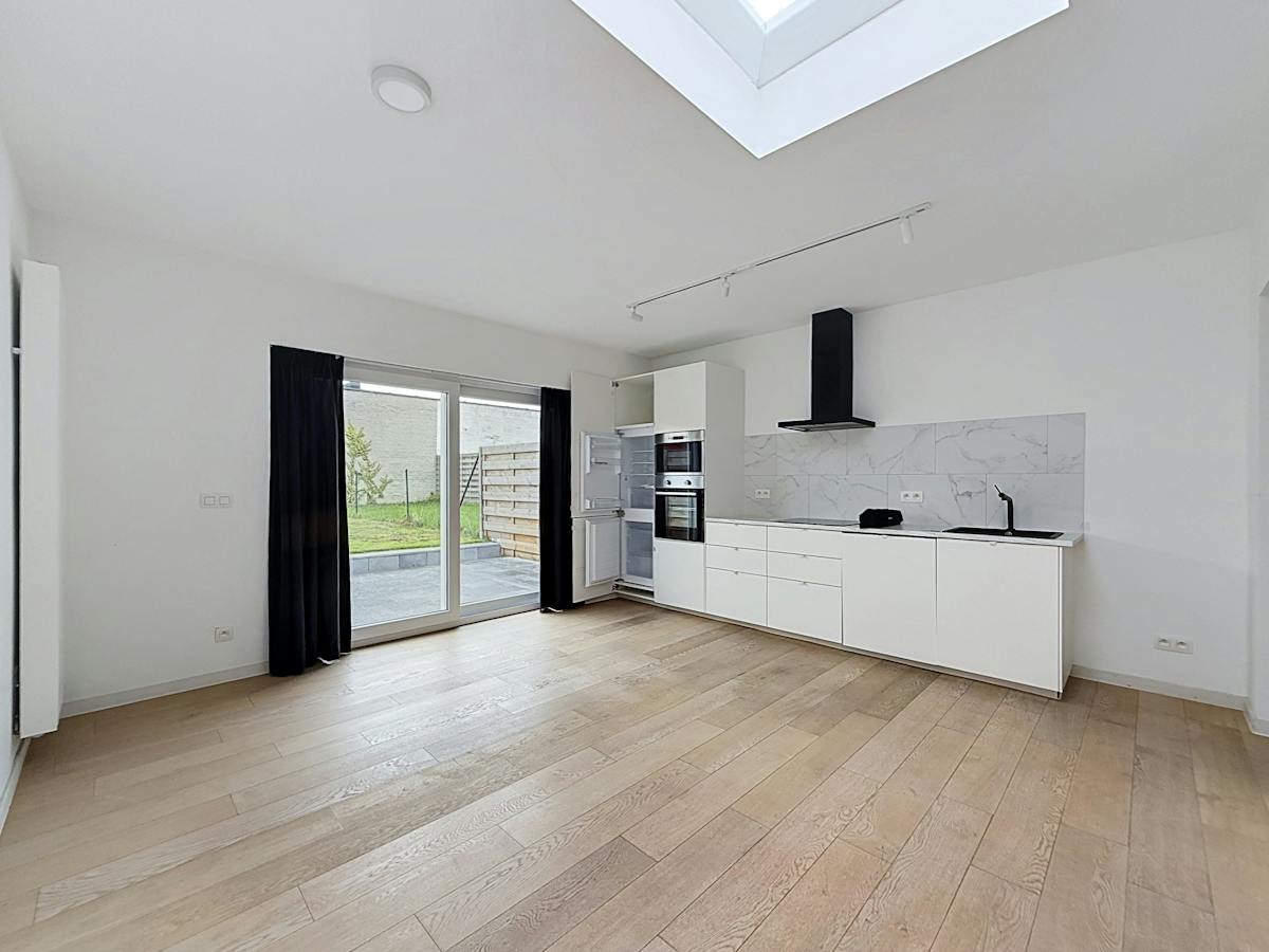 Toffe woning met leuke tuin te huur in Kortrijk! - foto 1
