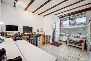 Découvrez cette opportunité d'investissement exceptionnelle au cœur de Bertem ! Cet immeuble entièrement autorisé comprend deux grands...