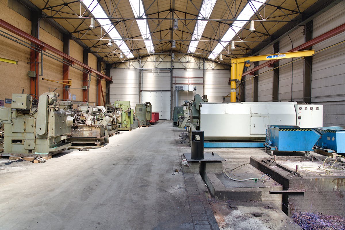 Magazijn (600 m²) te huur langs de R4 te Gent - foto 4