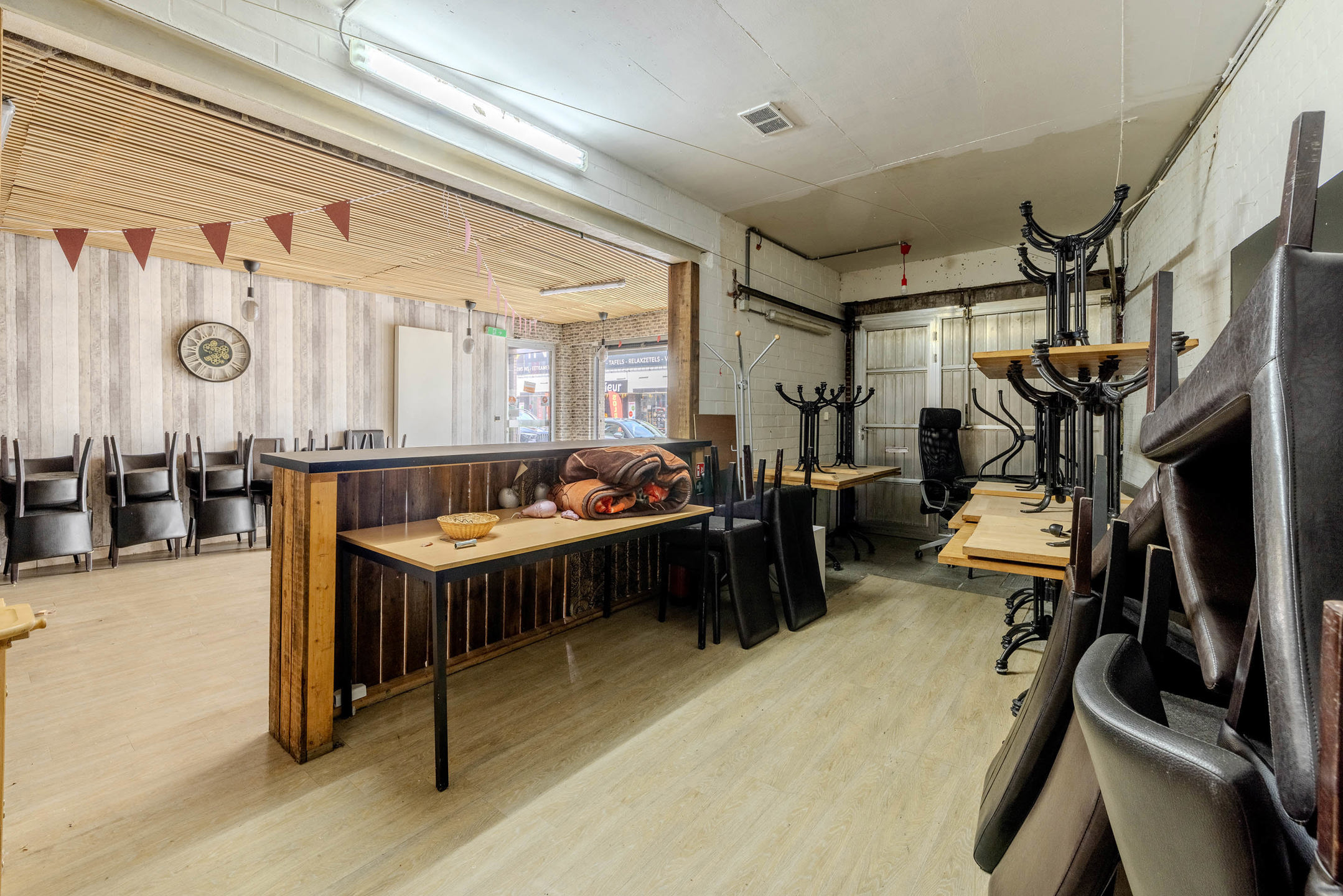 Commerciële ruimte in centrum Oostmalle van 245m²! - foto 5