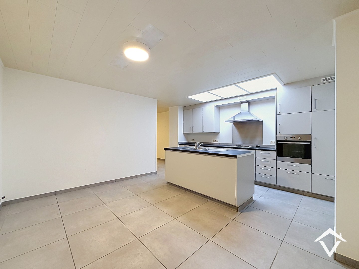 Centraal gelegen woning met 5 slaapkamers te Roeselare - foto 4