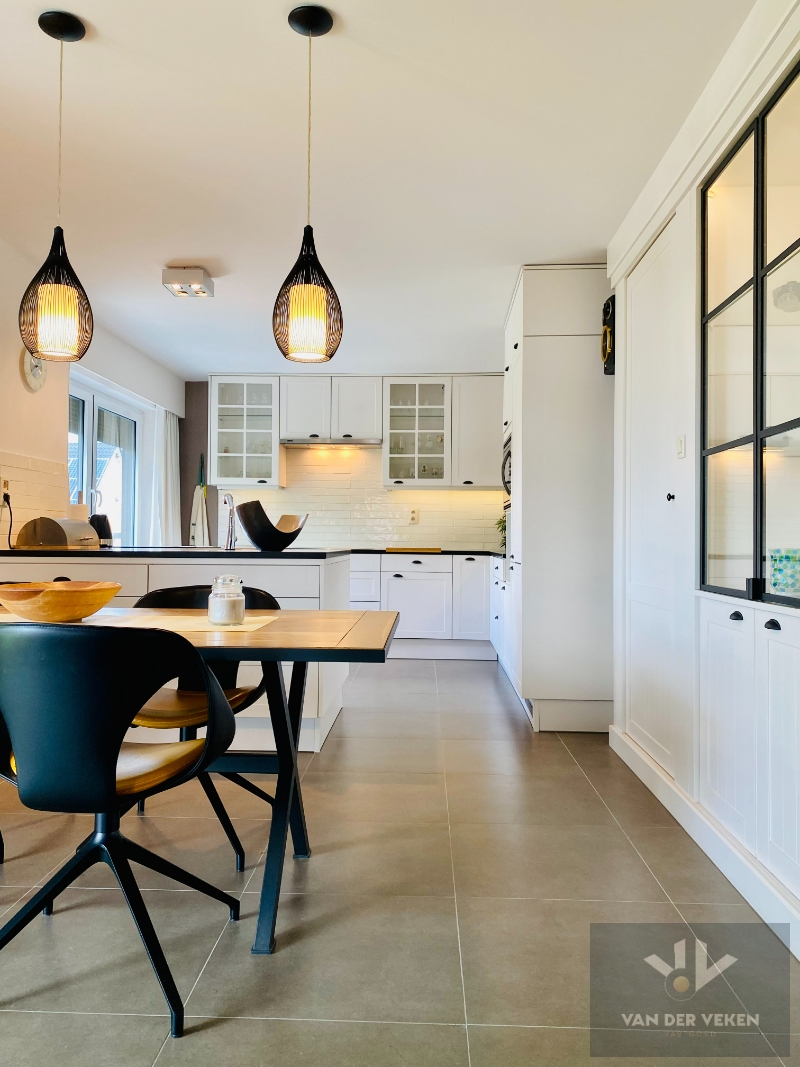 GEMEUBELD APPARTEMENT MET 2 SLPK - foto 5