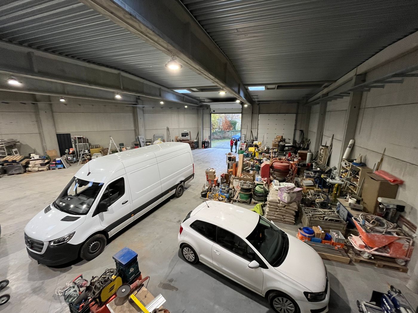 650 m² magazijnruimte op strategische ligging vlakbij de E40 - foto 3