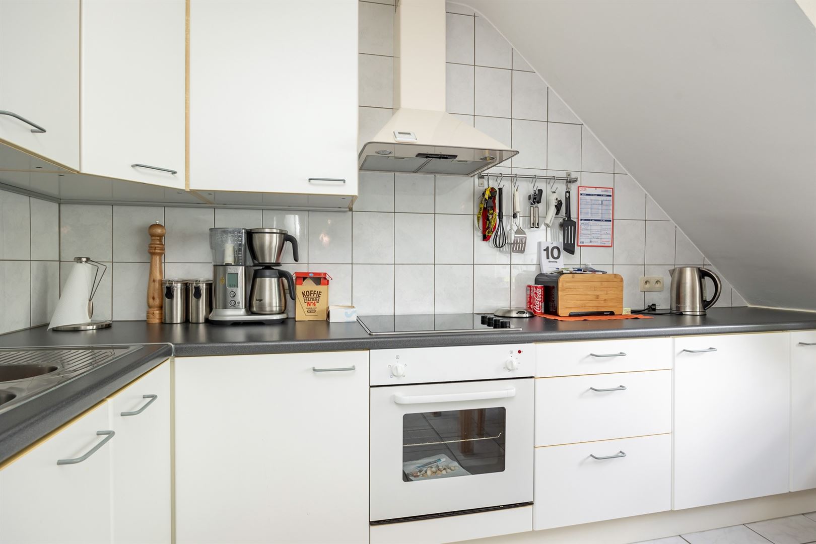 Gerenoveerd studio-appartement met zolder - foto 3