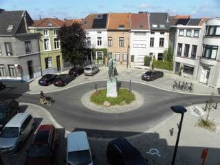 VERY SPACIOUS DUPLEX APARTMENT WITH OUTSIDE TERRACE.ATTENTION : NOT FOR STUDENTS !  RESIDENCE OBLIGATORY.COHOUSING PERMITTED (max 3 persons). This...