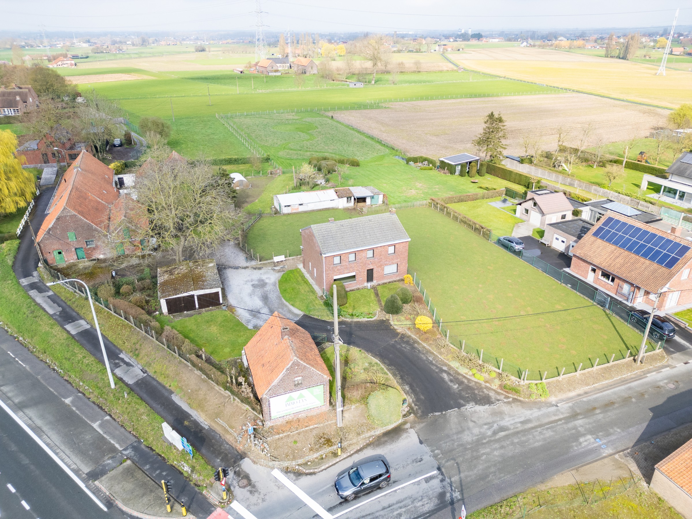 Ruim perceel met commerciële ligging langs Rijksweg/N36 - foto 4