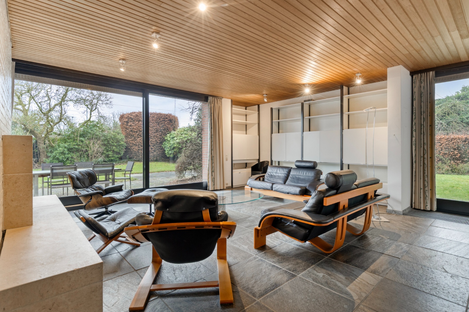 Dokterswoning met ruime praktijk én bouwgrond - foto 5