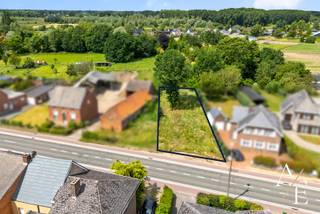 Deze exclusieve eigendom wordt u te koop aangeboden door Access Estate. Maak jouw afspraak via sms of WhatsApp door te sturen naar via 0475 92 30 35.<br /><br />Gelegen tussen Wetteren en Schellebelle, op wandelafstand van de Schelde en provinciaal domein Den Blakken, combineert deze locatie een connectie met de natuur. Een zeldzame kans om te bouwen in een landelijk karakter met zicht op bos.<br /><br />Bouwvoorschriften in aanvraag.<br />Meer informatie bij contact.<br /><br />Laat deze unieke opportuniteit niet aan u voorbijgaan. <br />Neem vandaag nog contact met ons op – wij begeleiden u graag!<br /><br />📞 Afspraak via sms of WhatsApp: 0475 92 30 35