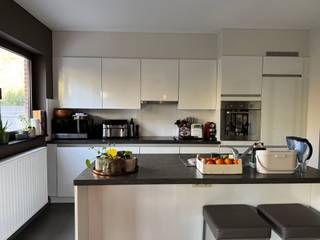 Gelijkvloers appartement van 140 m² op een rustige ligging tegenover de abdij met wandelpark, op wandelafstand van het centrum van Bornem...