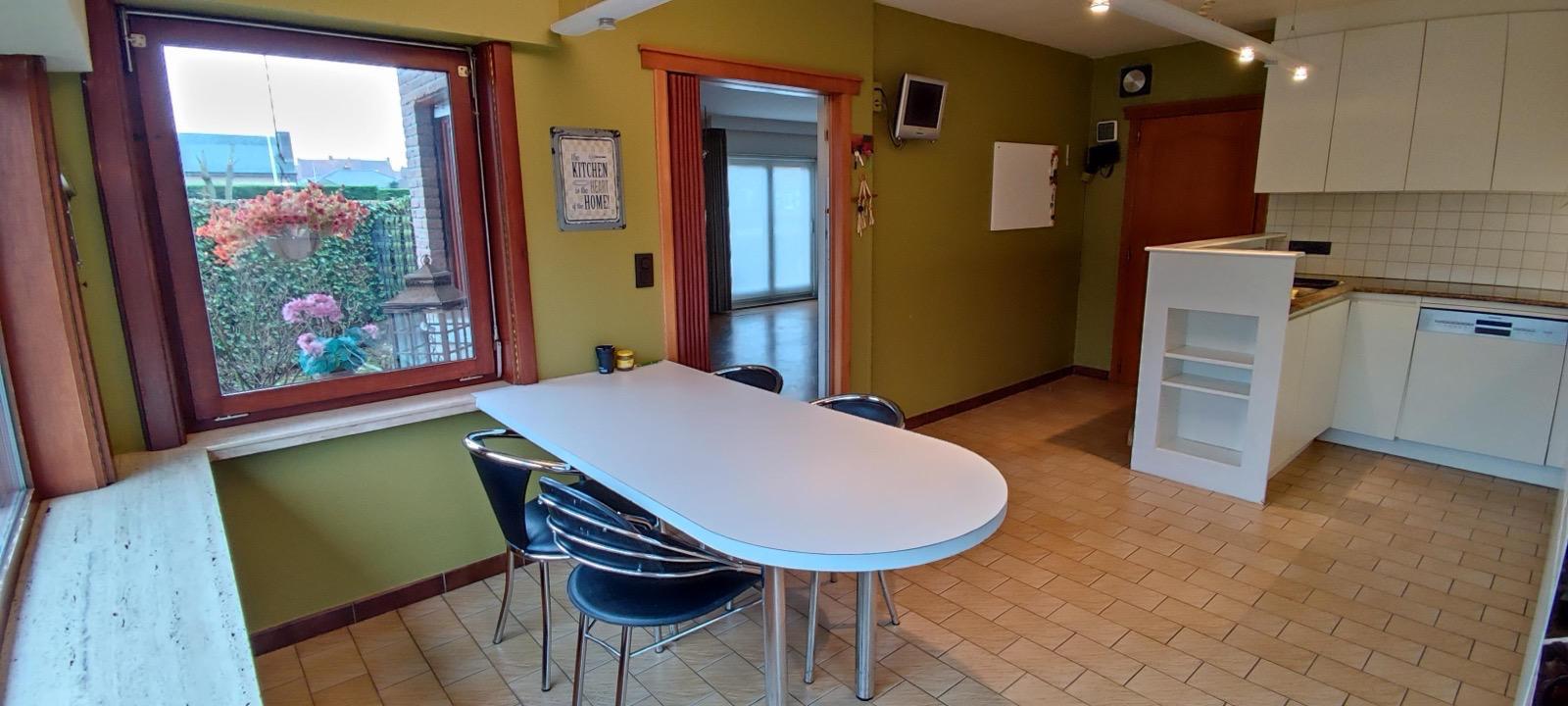 Menen - Woning met 5 slaapkamers en 2 badkamers te koop - foto 5