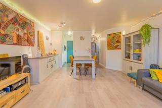 Ben je op zoek naar een instapklaar appartement op een strategische ligging in Zwijnaarde? Zoek niet verder! Dit appartement te Jan...