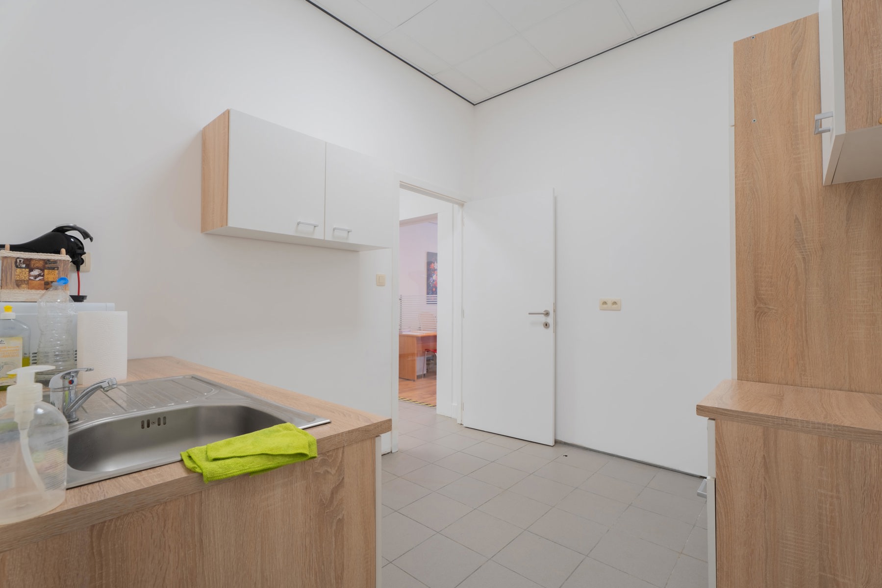 Commercial à louer à Hal - photo 3