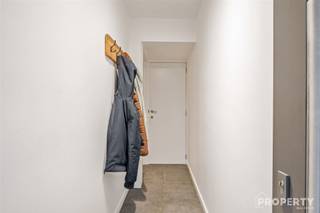 MAISON INSTAPLABLE au centre de HEULE !Aménagement : hall d'entrée, séjour lumineux, cuisine entièrement équipée avec coin repas, toilettes...