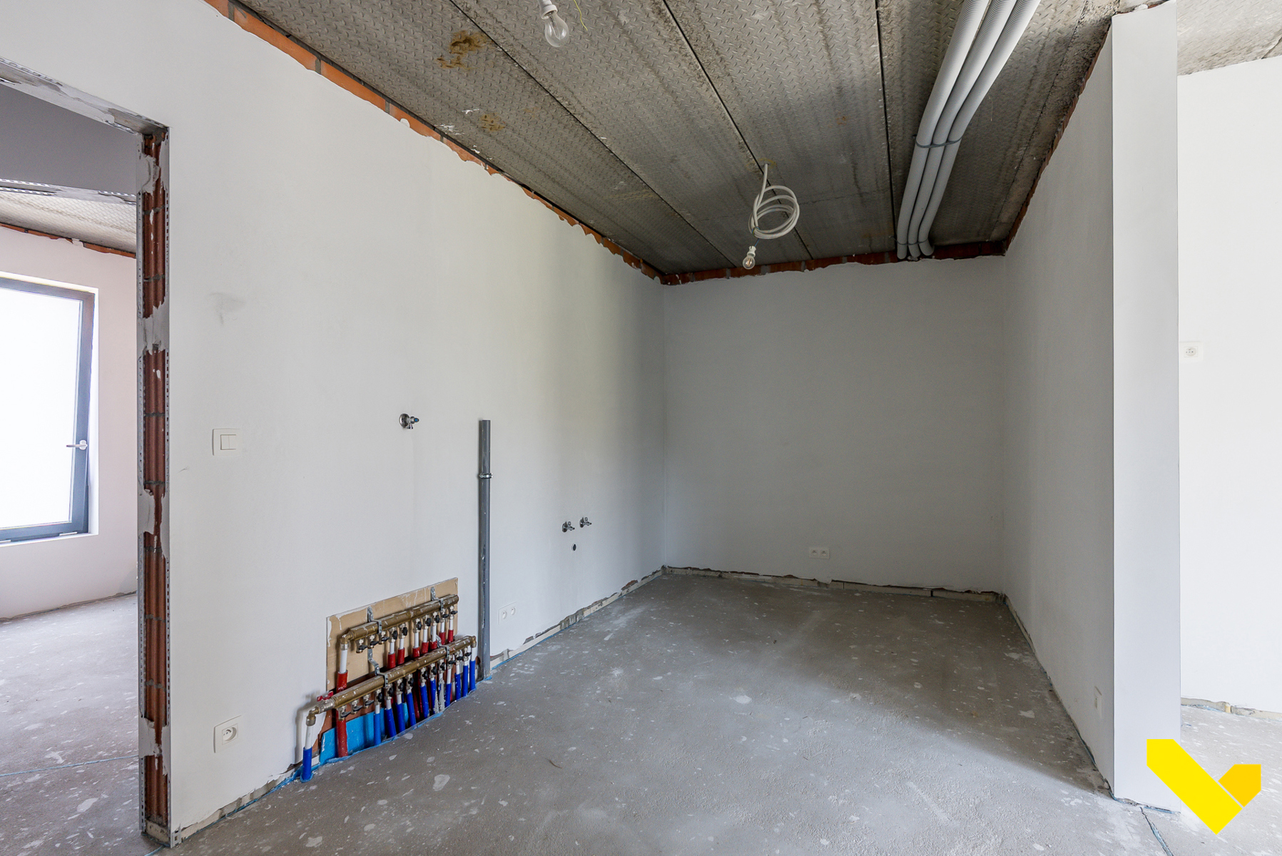 Top gerenoveerde woning met eindeloze afwerkingsmogelijkheden. - foto 5