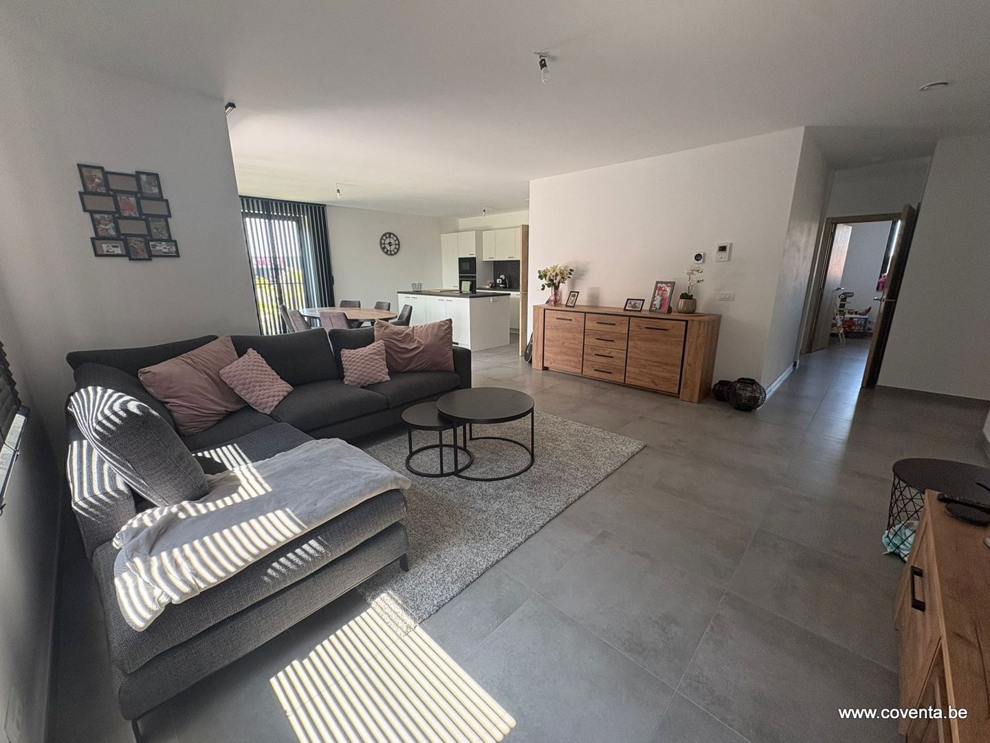 Stijlvol nieuwbouwappartement met 3 slaapkamers te huur te Dadizele - foto 3