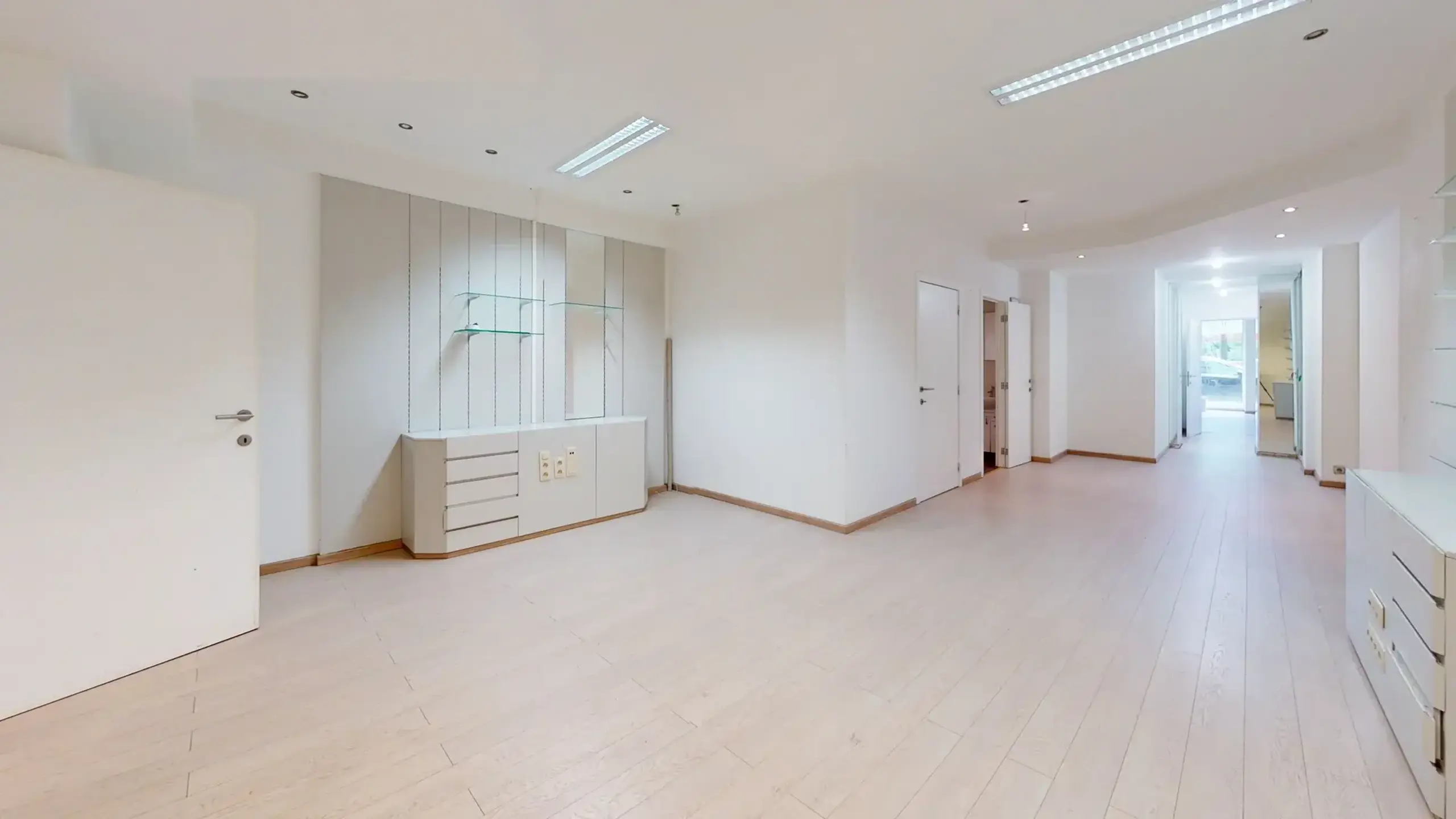 Commercial for rent in Antwerp - photo 3