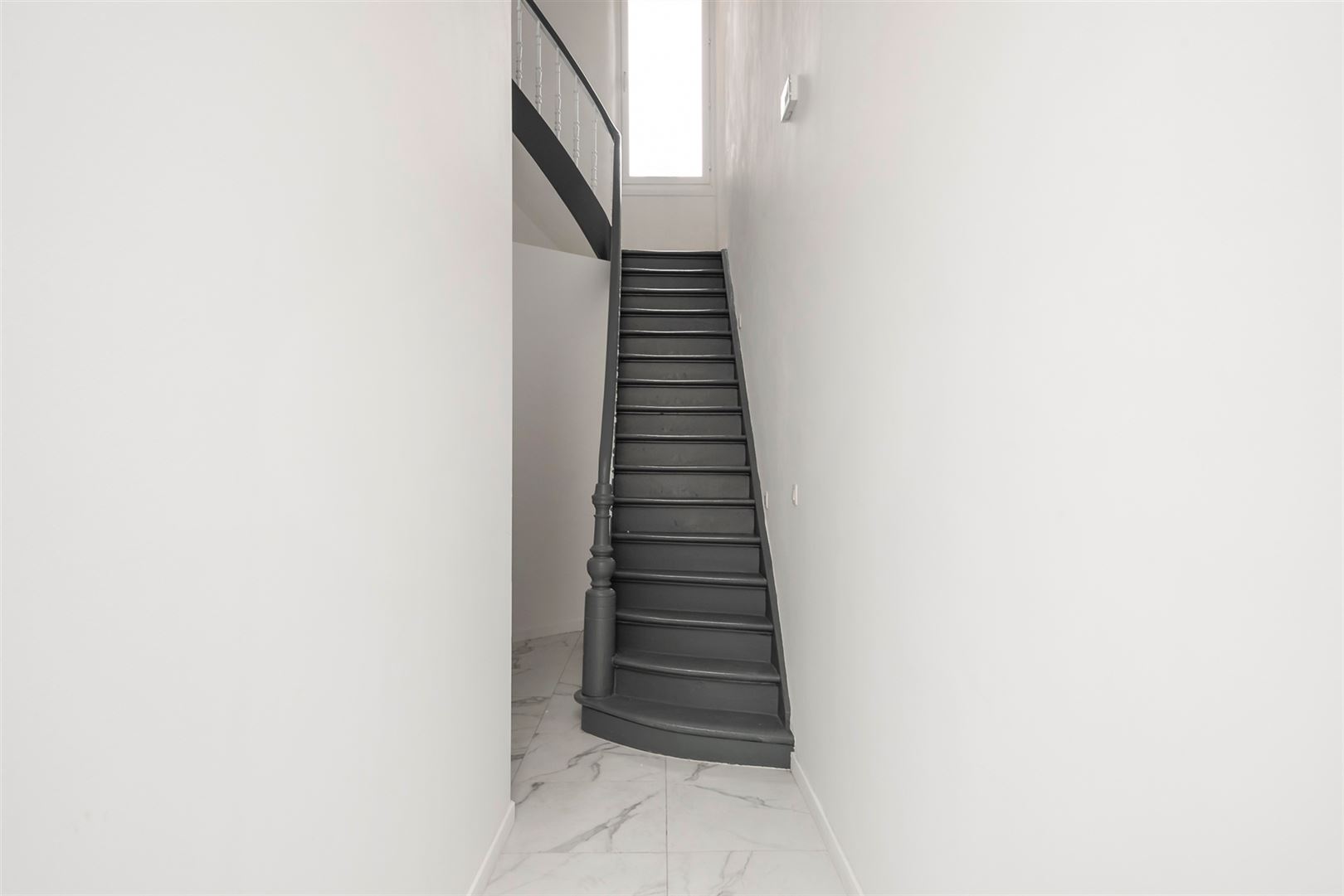 Majestueus burgerhuis met studio - foto 3