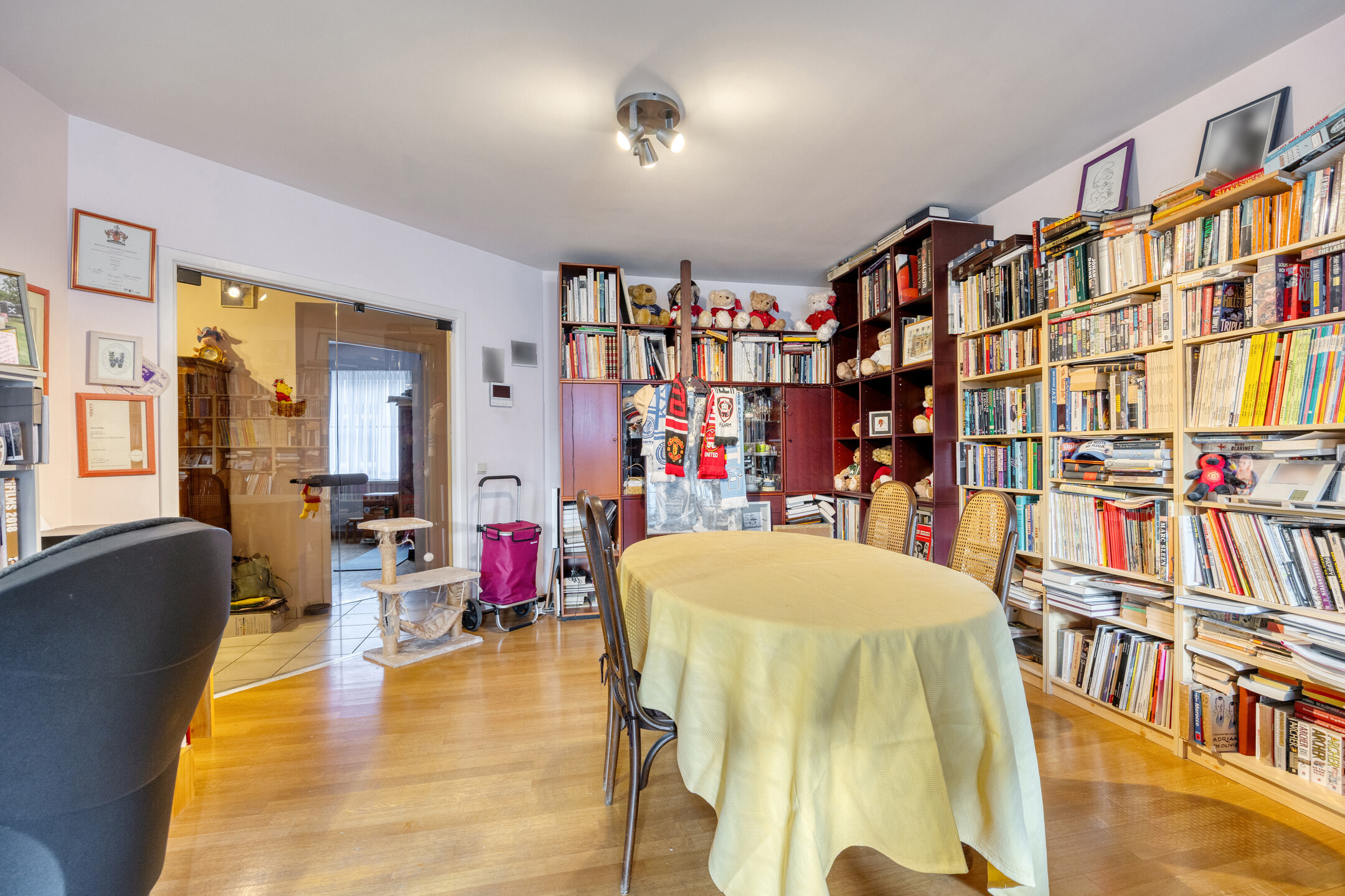 Lichtrijk 2-slaapkamer appartement in het centrum van Gent (opt. staanplaats) - foto 5