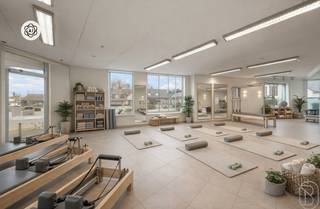 Modern handelspand op toplocatieBent u op zoek naar een strategische plek voor uw volgende vestiging?Dit recent gebouwde, instapklare handelspand...