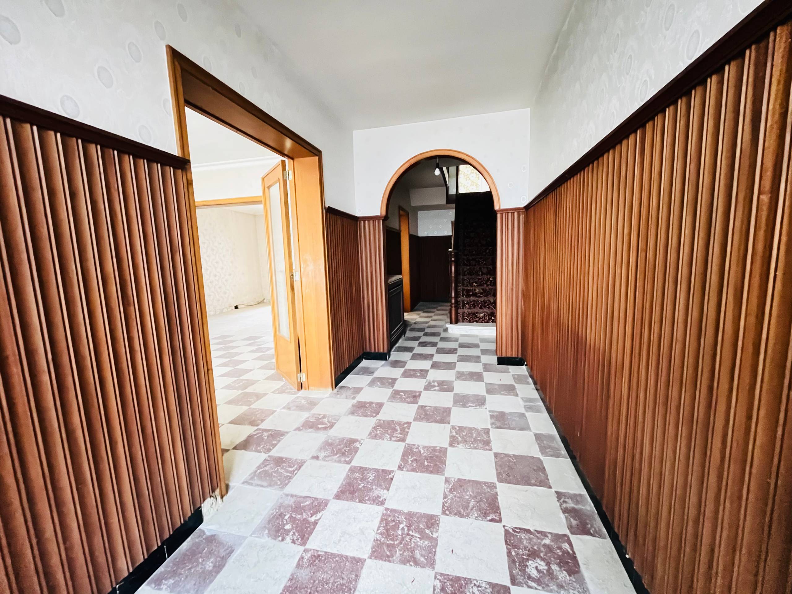 Woning met veel potentieel in hartje Dadizele - foto 3