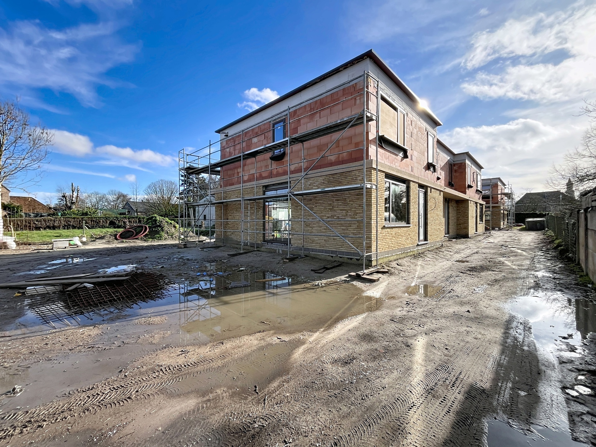 Halfopen nieuwbouwwoning met 3 slpk, nabij centrum Wetteren - foto 4