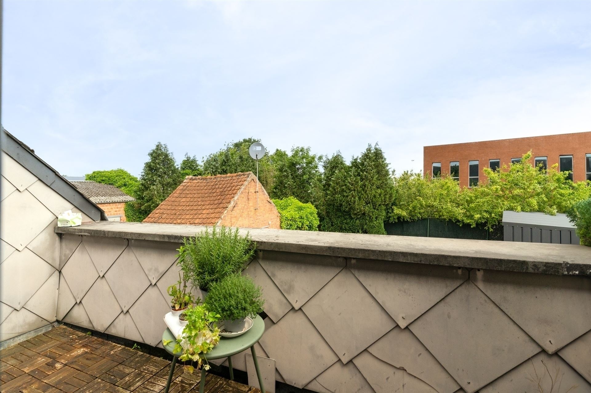 Appartement spacieux de 2 chambres avec emplacement couvert à proximité du centre de Malines - photo 2