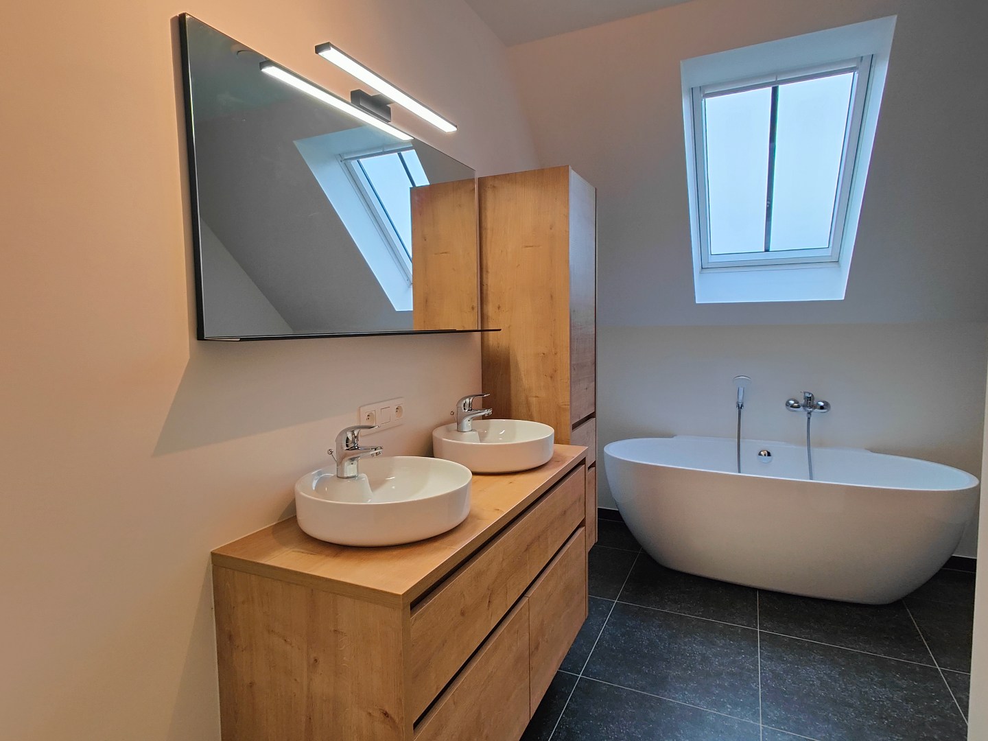 Prachtige energiezuinige halfopen woning op rustige ligging - foto 5