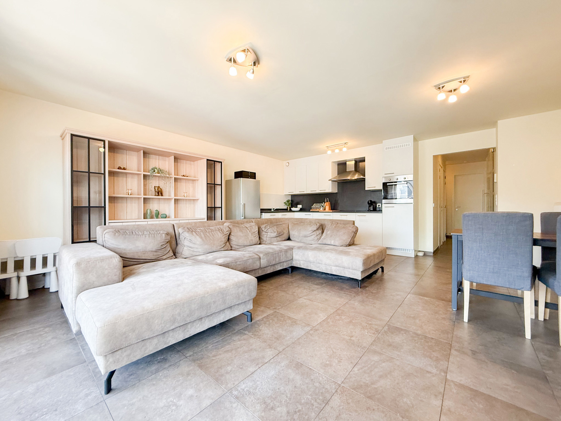 Appartement met autostaanplaats in het centrum van Bornem - foto 5