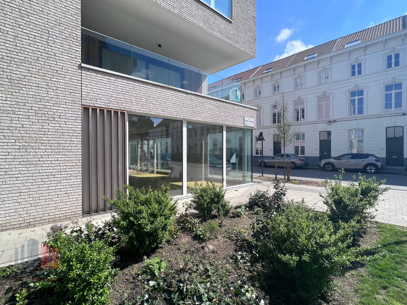 120 m² nieuwbouw kantoorruimte/handelspand vlakbij de R4 te Gent - foto 5