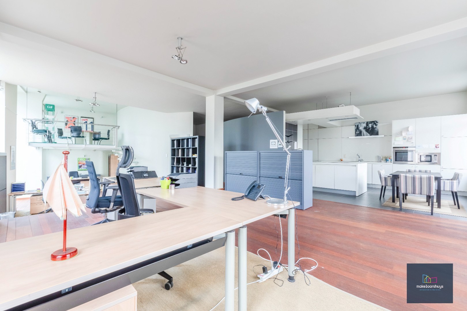 Luxueuze kantoorloft met inpandige staanplaats  en kelderberging  te Coupure Rechts. - foto 5