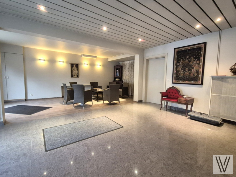 Ruime polyvalente woning met tal van mogelijkheden - foto 4