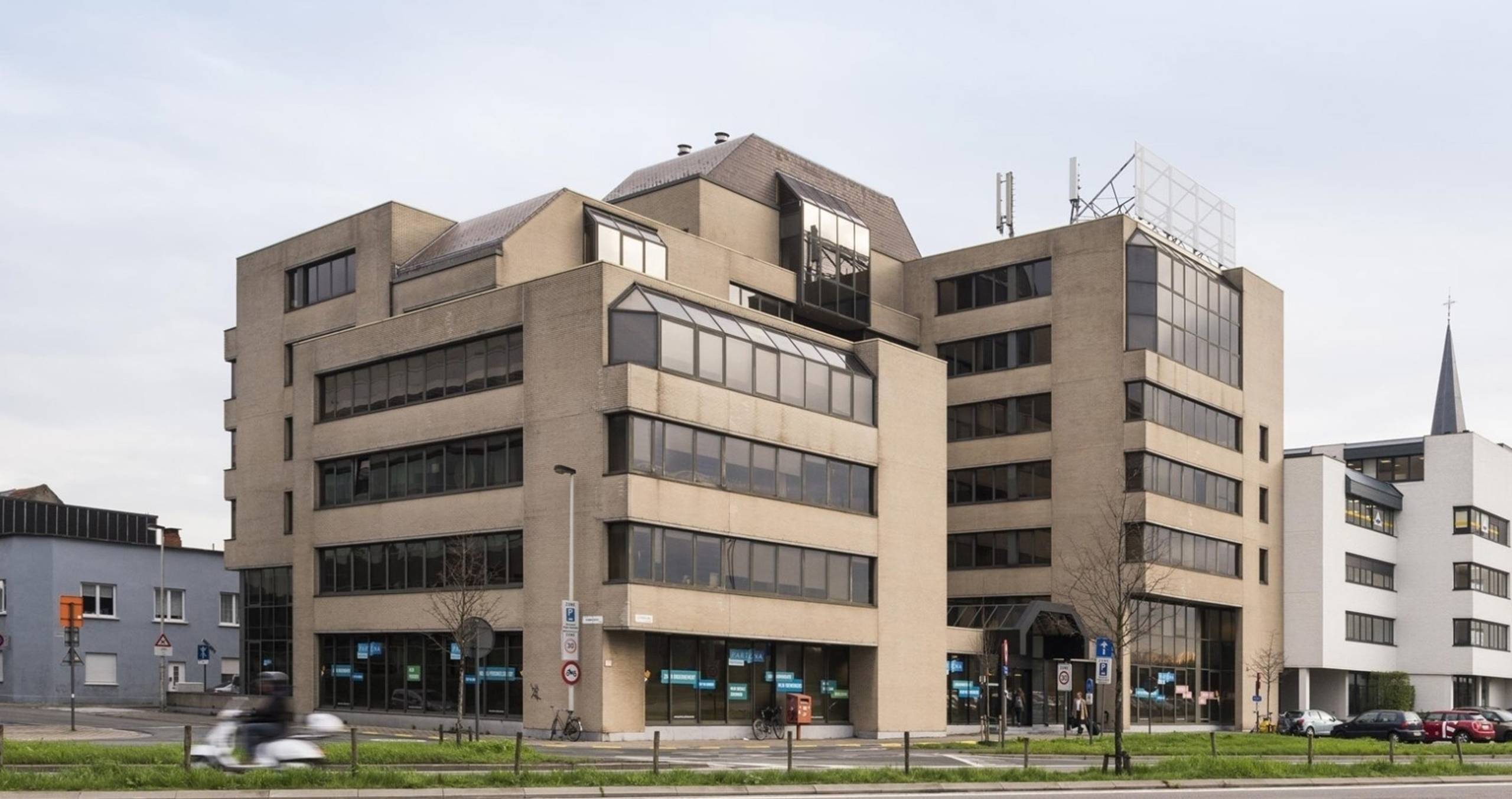 Commercial for rent in Antwerp - photo 1