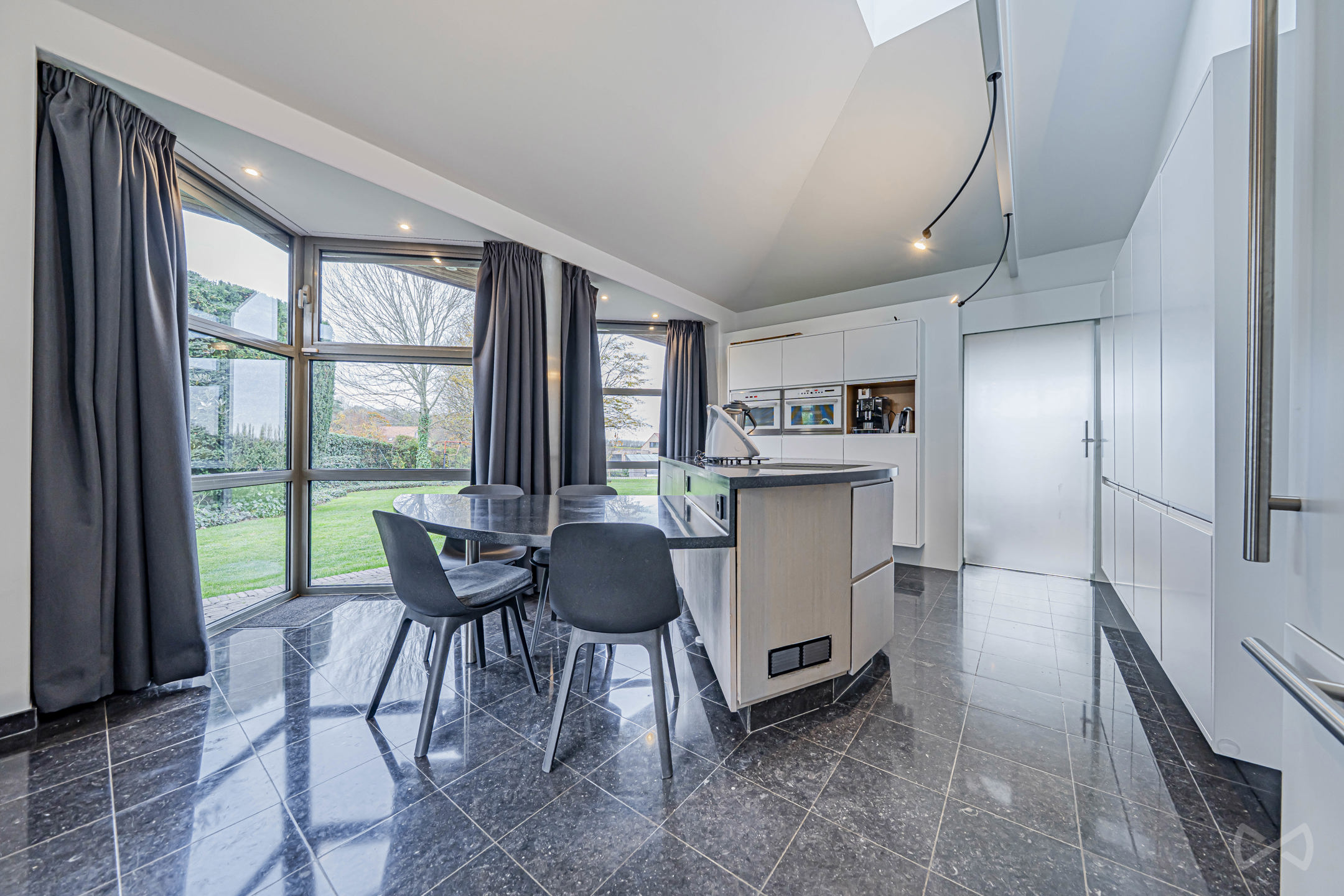 House for sale in Merchtem with 4 bedrooms - photo 4