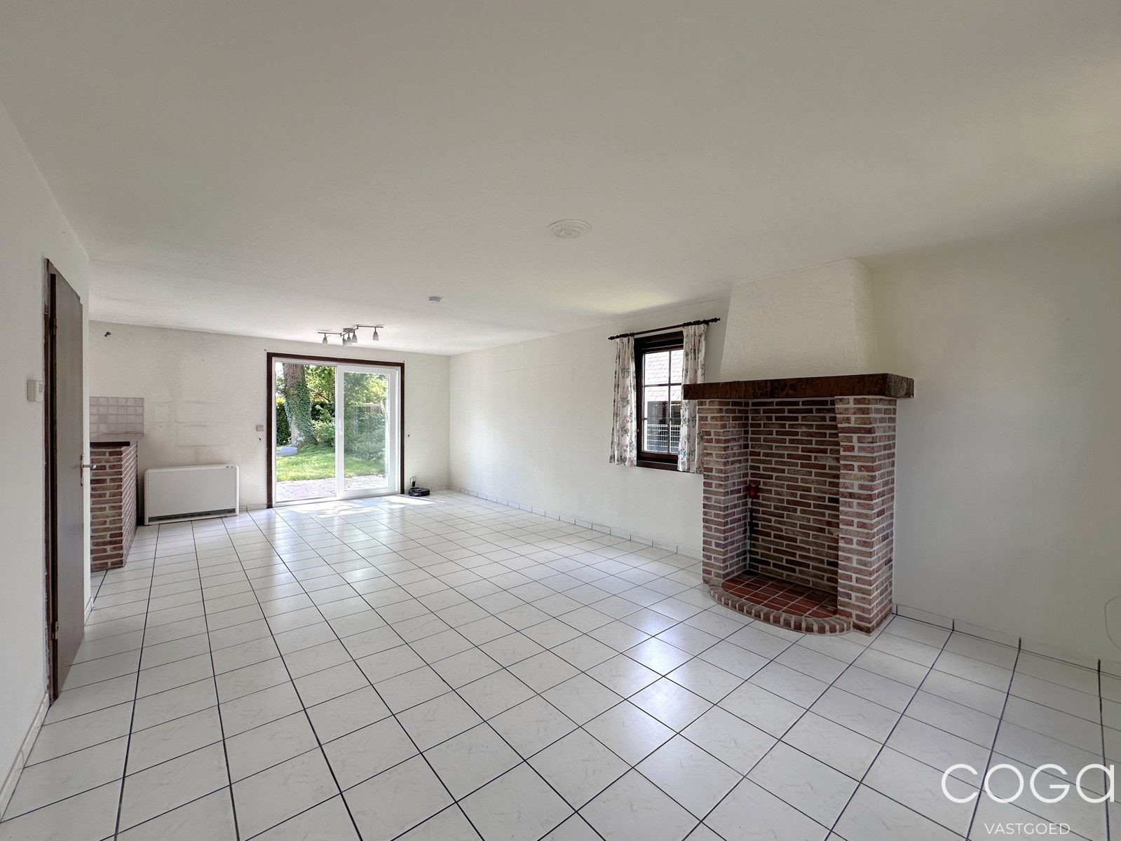 Te renoveren woning op toplocatie te Sint-Job. - foto 4