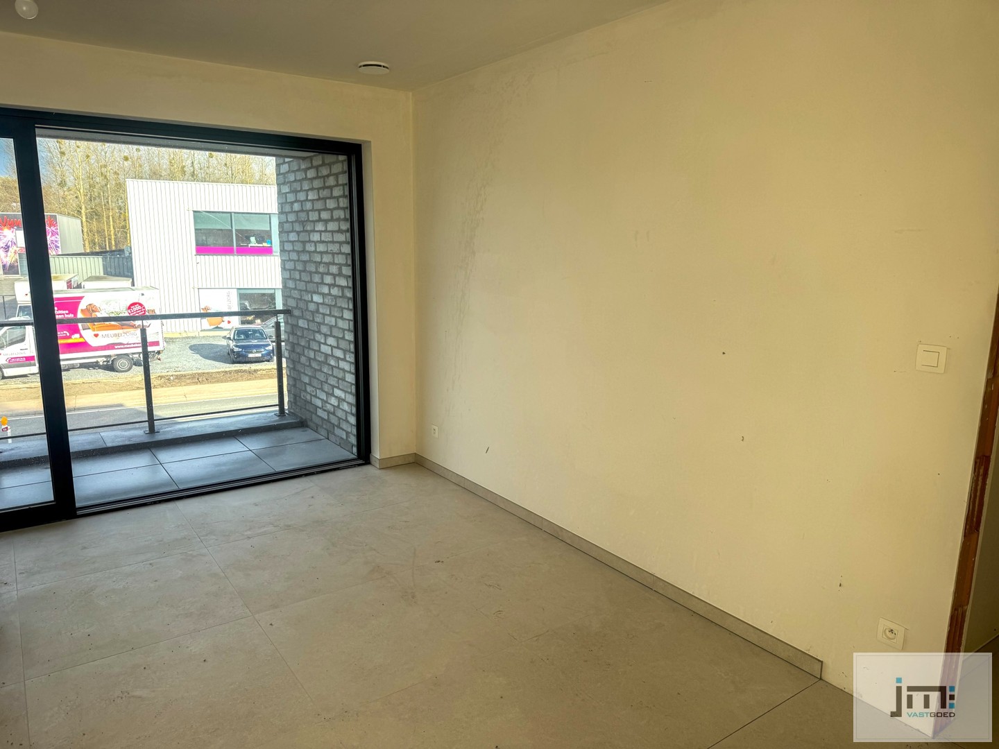 Ruim appartement met 3 slaapkamers - foto 3