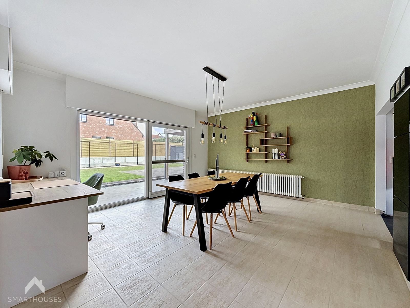 Vrijstaande woning met 4 slpks, tuin en werkruimte. - foto 4
