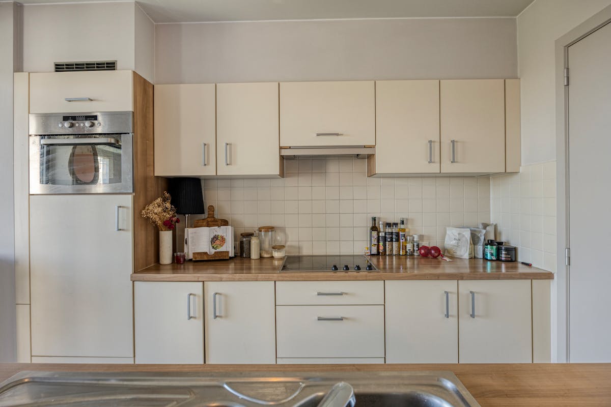Lichtrijk eenslaapkamerappartement met terras te koop - foto 4