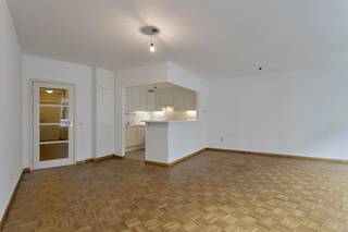 UITNODIGING BEZICHTIGING 22 FEBRUARI OM 10.00 UUR. GRAAG BEVESTIGING PER E-MAIL: info@demeester.euZeer licht en aangenaam één-slaapkamerappartement...