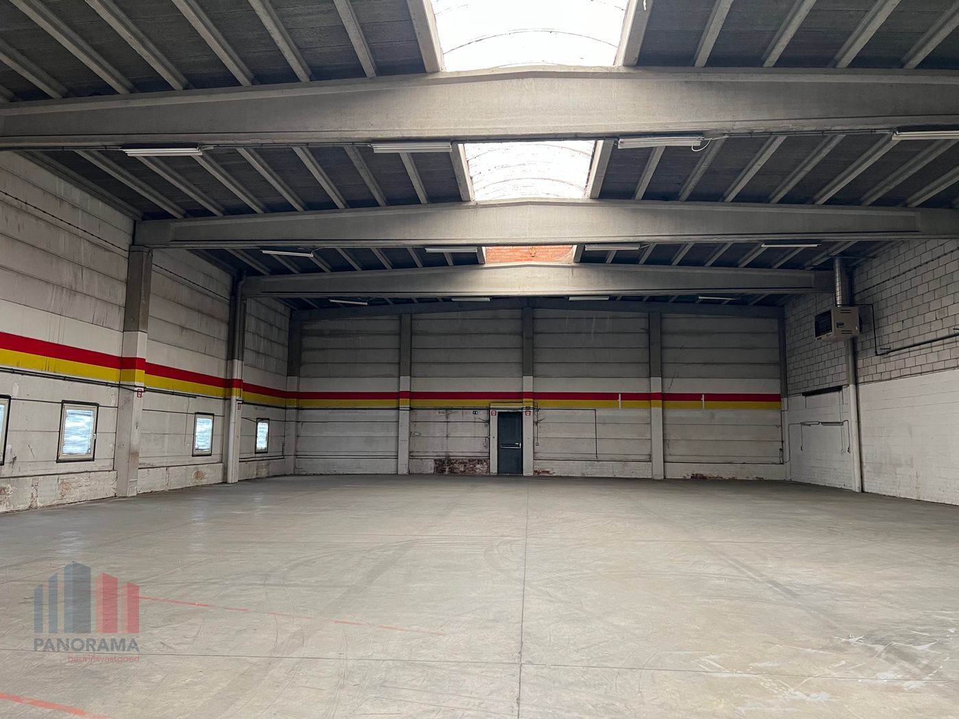 Strategisch gelegen bedrijfsgebouw te huur – Groot-Bijgaarden - foto 2