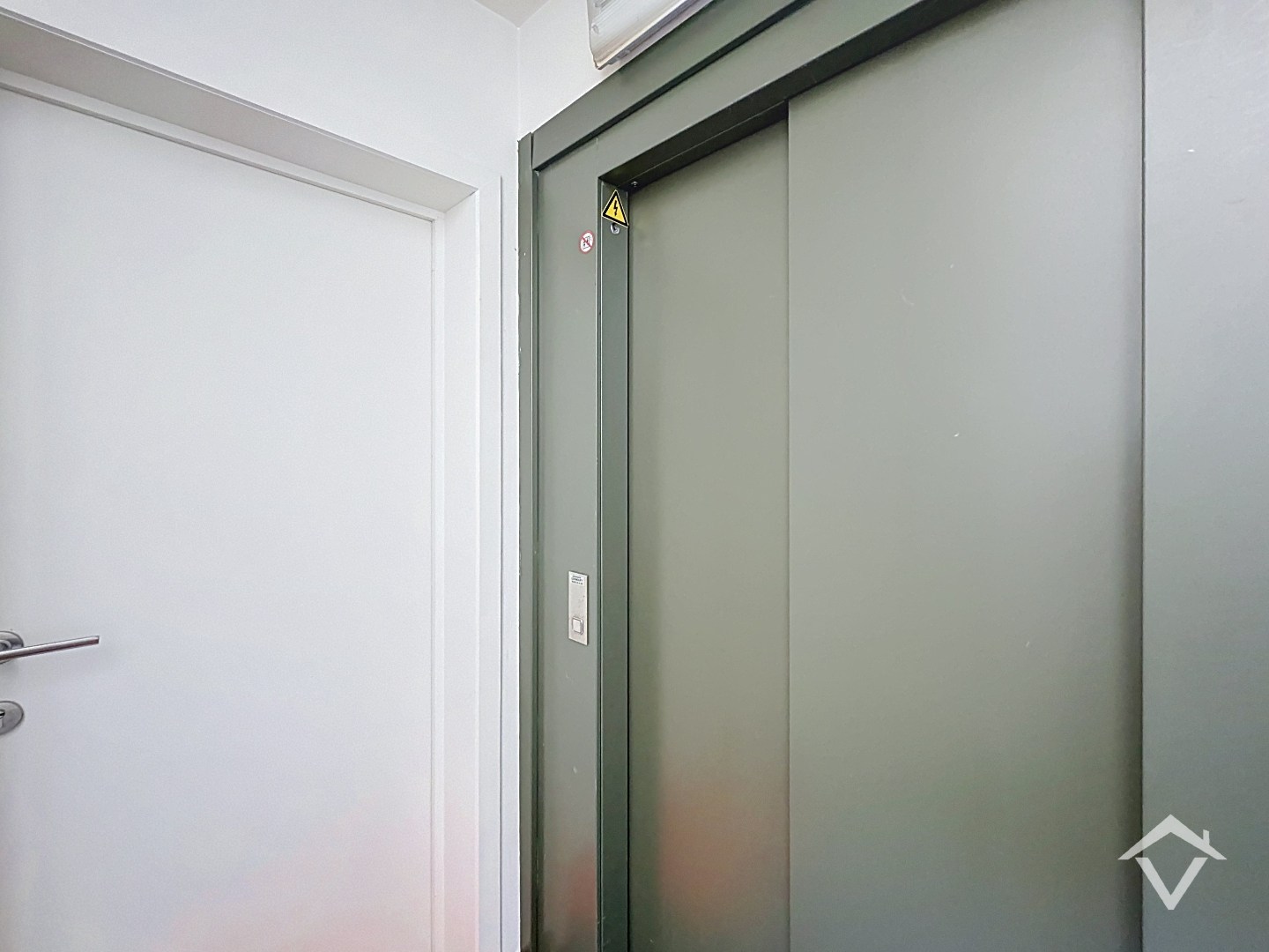 Geïnstalleerd en lichtrijk appartement met twee slaapkamers te Zevekote, Gistel - foto 2