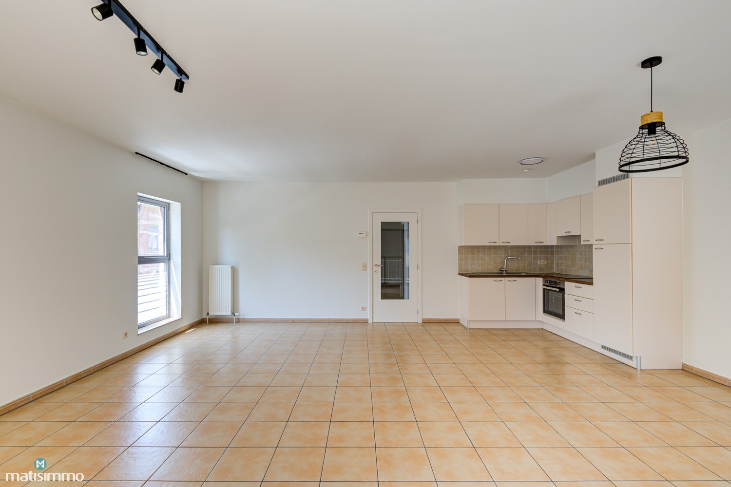 INSTAPKLAAR APPARTEMENT MET 2 SLAAPKAMERS EN PARKEERPLAATS AAN DE RAND VAN CENTRUM TONGEREN - foto 5
