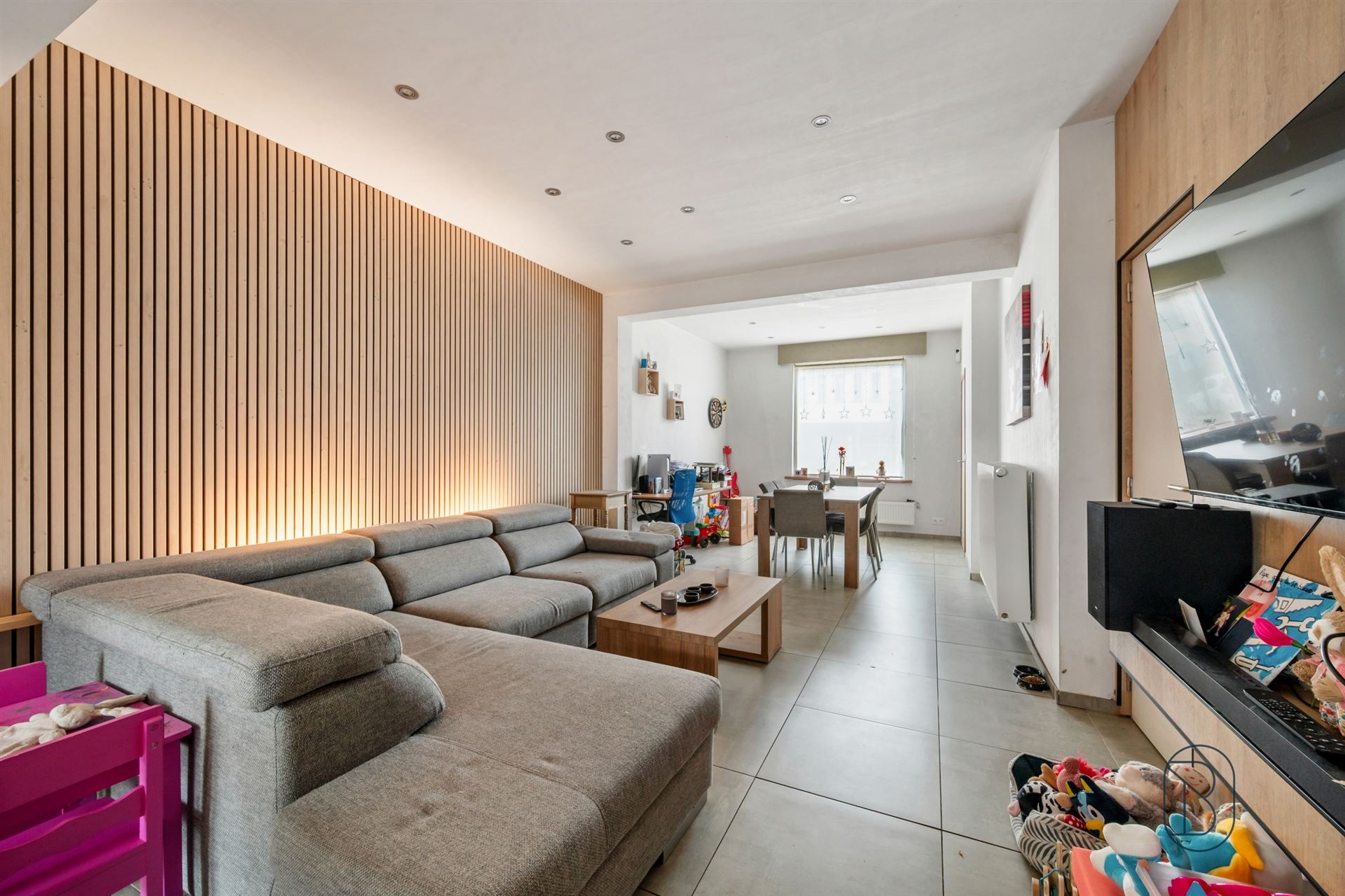 Maison familiale avec 4 chambres et double emplacement de parking à Anzegem - photo 4