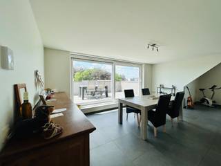 Dit prachtige nieuwbouwappartement is gelegen in Esen, op de verbindingsweg Diksmuide-Kortemark. Deze kleinschalige residentie is centraal...