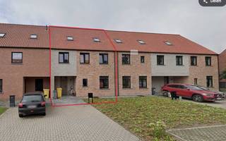 Zeer energetische nieuwbouwwoning gesloten bebouwing vlakbij het centrum van Kasterlee in een doodlopende straat.Hoogwaardig afgewerkte woning met...